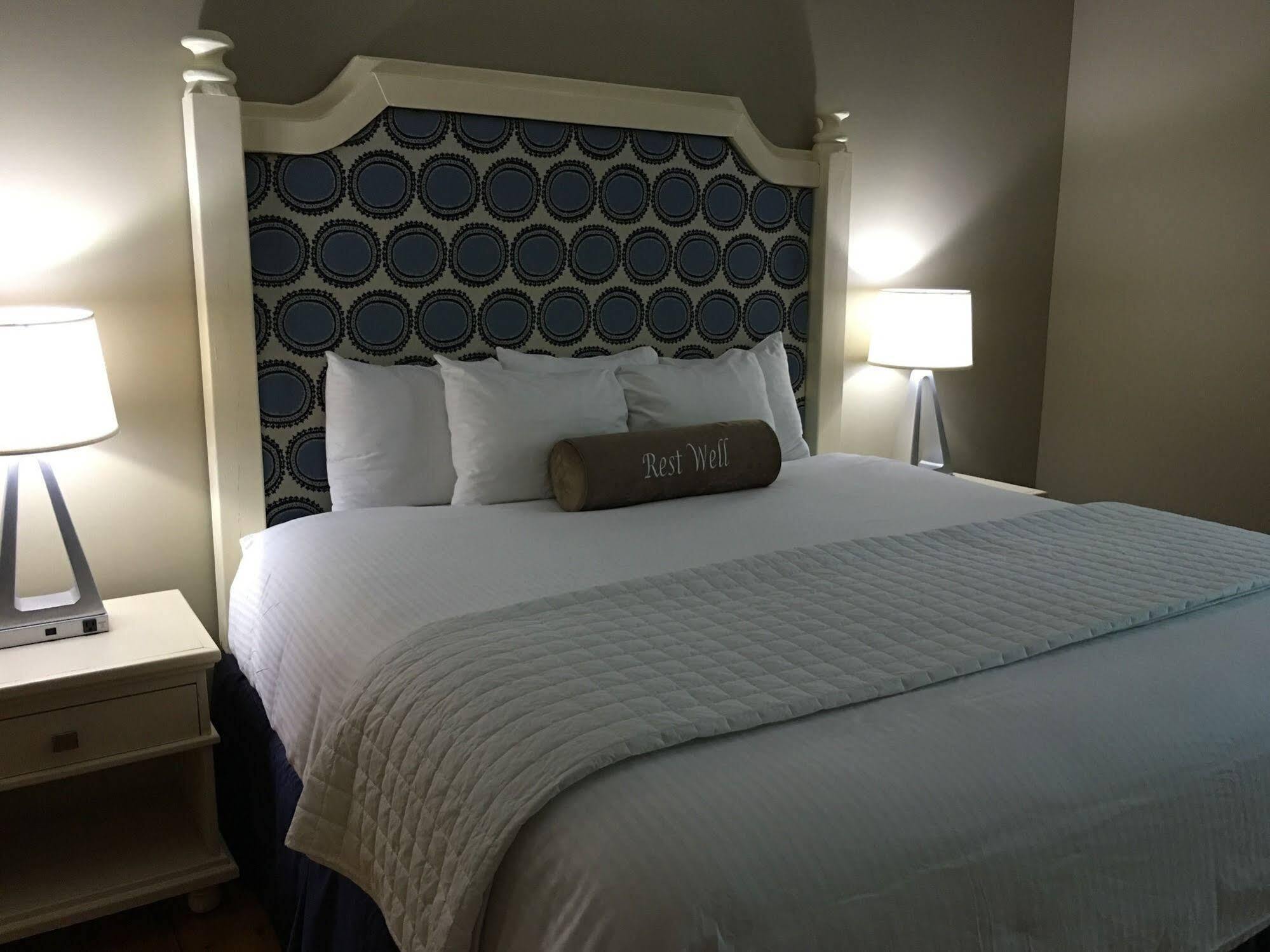 84 Main Hotel Кенебънк Екстериор снимка